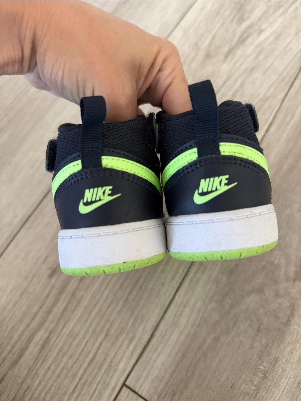 Nike Kids Court Borough Mid 2 Dark Obsidian/Lime Blast toddler 9C